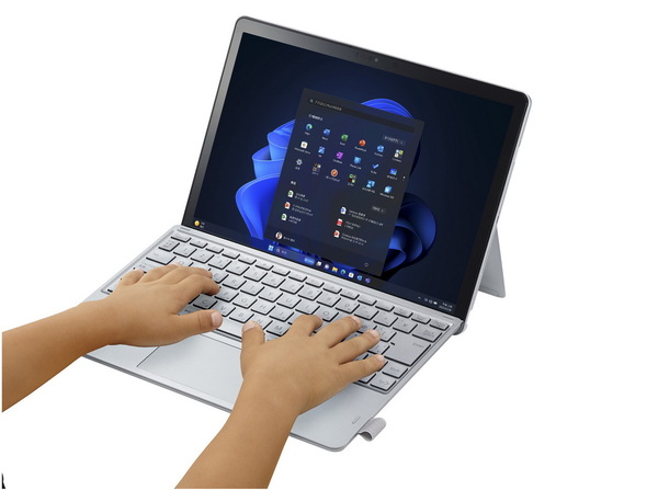 「VersaPro」「Mate」発表