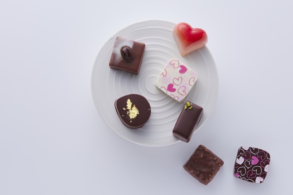 「ショコラティエ パレドオール 東京店」の「コフレ レザムール」