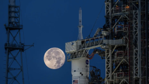 人類、54年ぶりに「月」を目指す。NASA「アルテミス2」が打ち上げ準備へ