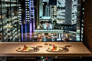 新宿ワシントンホテルの最上階レストランでディナー営業がスタート♪