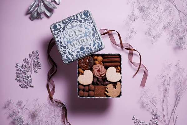 森の恵みクッキー プティボワ バレンタイン缶