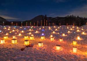 雪像越しに見る灯りはとてもやさしくてホッとする。「雪あかり in にしわが 2026」【東北自動車道 湯田ICから約3km など】