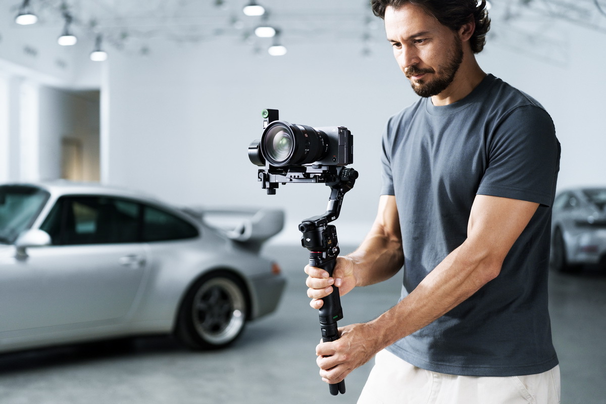 プロ用カメラ・スタビライザー「DJI RS5」発表