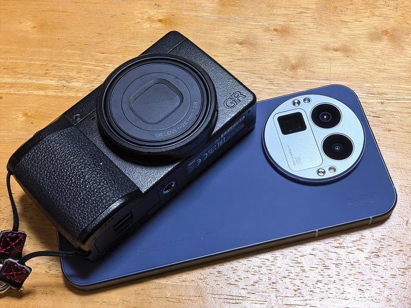 RICOH GRコラボスマホのrealme「GT8 Pro」はカメラを再定義するモデル