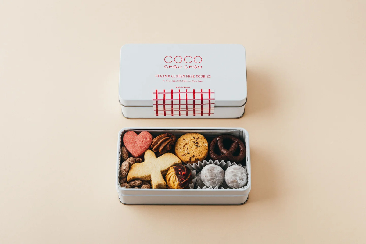 つばめとハートのクッキー缶