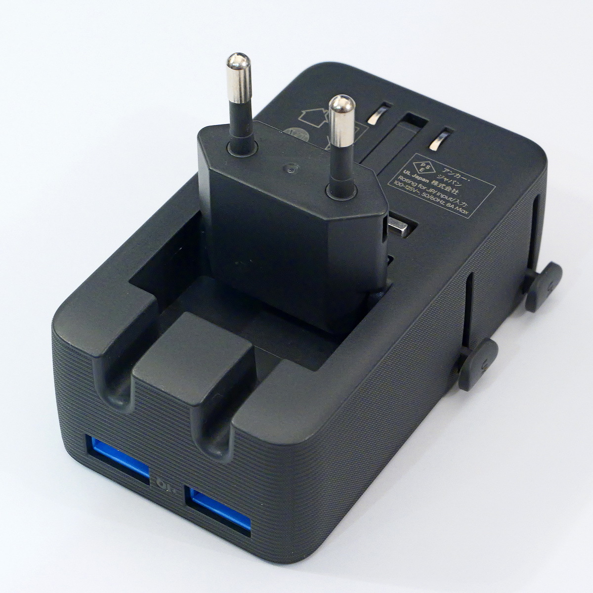 Ankerがトラベルアダプタを発表