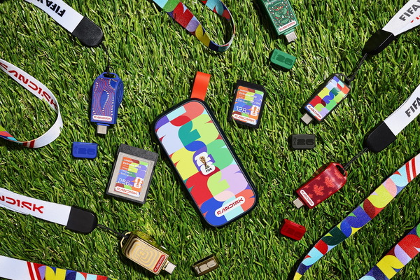 サンディスクは「FIFAワールドカップ26」公式ライセンス製品