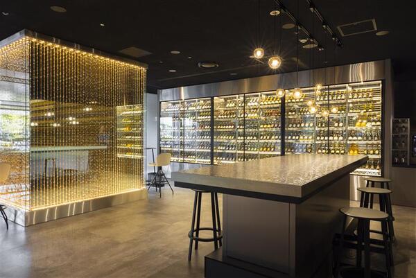 The Rendez-Vous AWA　(ランデブーAWA)