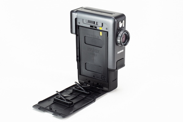 「instax mini Evo Cinema」実機レビュー