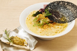 鶏白湯×カキの濃厚な旨味が溶け合う！札幌「中華そば 色即是空」が贈る斬新な洋風魚介麺 フォトさんぽ＠保土ケ谷区