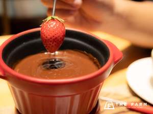 摘みたていちごをお部屋でチョコフォンデュできちゃう宿泊プラン♡【東関東自動車道 大栄ICから約11km】