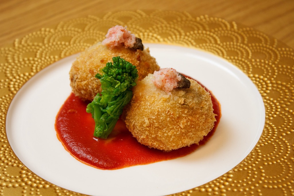 鳥取県産紅ズワイガニとタラの芽のクリームコロッケ