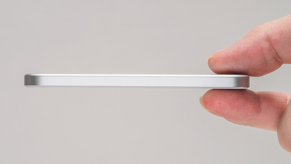 【ネットで話題】iPhoneとの相性最高なモバイルバッテリーが欲しすぎる