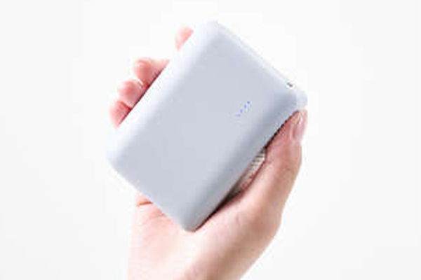 残量が振動でわかる!? ちょっと発想の違う、新たなモバイルバッテリーが出た！