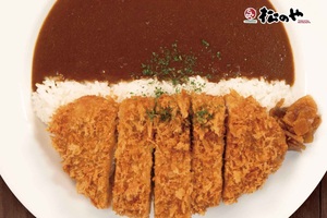 松のやに「濃厚コク旨」カツカレー！甘×スパイシーな間違いないやつ