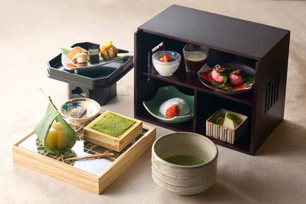 和のアフタヌーンティーなんて初めて！リーガロイヤルホテル小倉でいちご大福や季節の羊羹が楽しめちゃう
