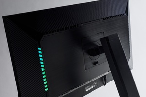 4万円台の27型WQHDゲーミングディスプレー、240Hz・1ms・Mini LED・昇降式多機能スタンドの欲張り仕様なら余裕で買いでしょう