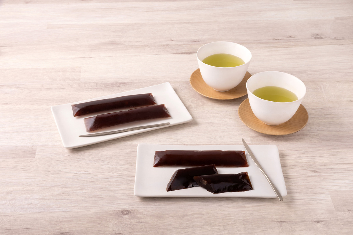 「トーキョー・オリジナルス」の「ひとくち煉羊羹(銀座はちみつ/小豆/黒糖)」