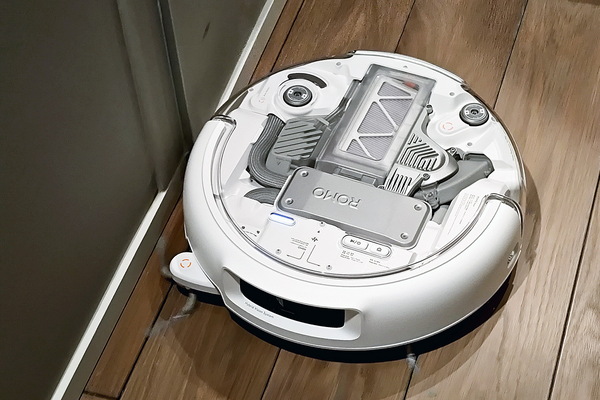 DJIのロボット掃除機「ROMO」実機レビュー