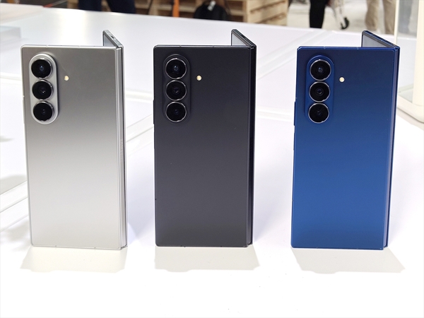 折りたたみスマホ