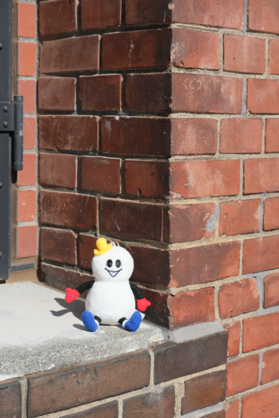 ひょうちゃんも気になる♪ 数量限定でかぬまブランドいちごトッピングのドリンクが登場！