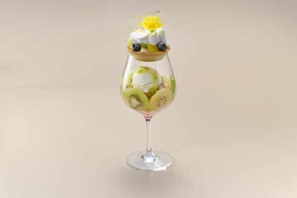 「治一郎 KITTE丸の内店」の「パルフェ・ド・キウイ」