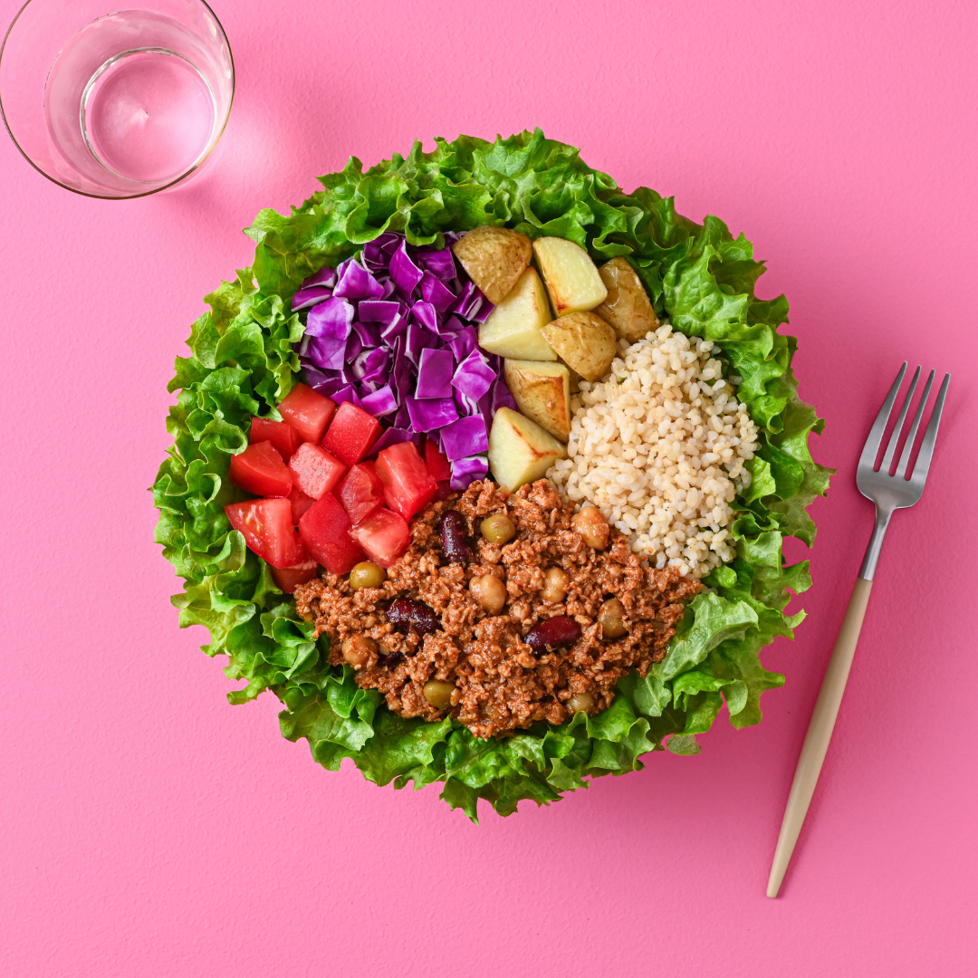 「WithGreen 大手町店」の「特製チリコンカンと新じゃがのタコライスサラダ」