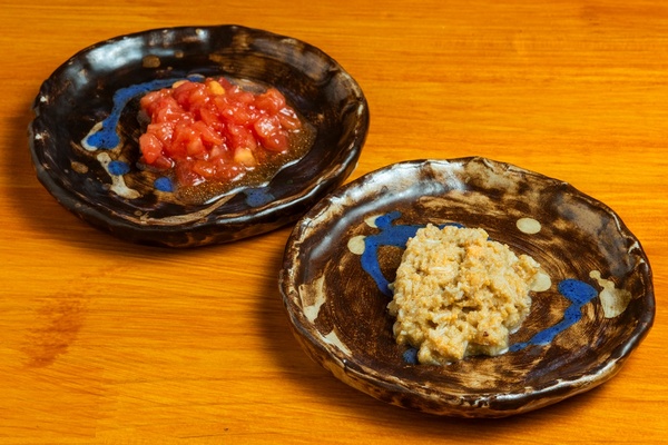 トマト(左)とホタテ(右)をそれぞれピューレに