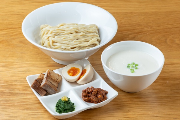 味変＆口内調理で楽しみ方いろいろ♪ 仙台「あはれ」のほっこり優しいカブのベジポタつけ麺