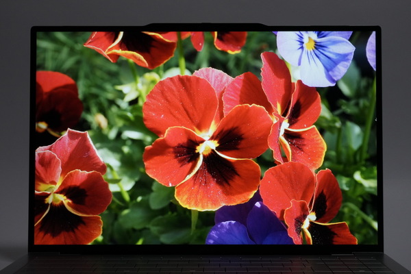 世界最軽量の16型モバイルノートAcer「Swift Air 16」実機レビュー