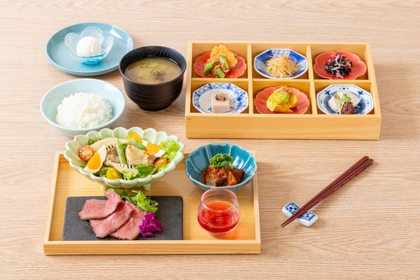 【丸の内】春の肴でグイッと飲んで、ご飯で締める。春の夜だけ供される「晩酌御膳」がたまらん！