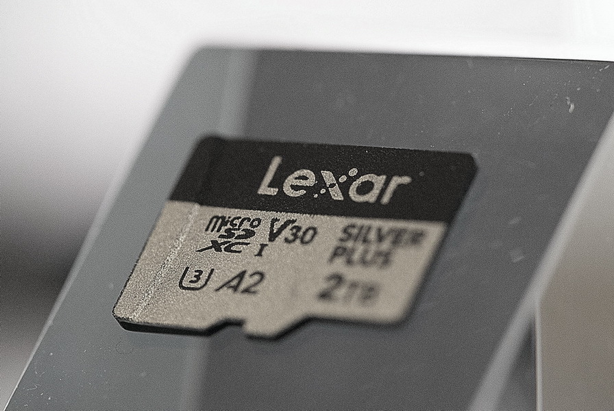 LexarがSILVER PLUS microSD 2TBを発表
