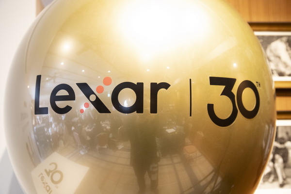 LexarがSILVER PLUS microSD 2TBを発表