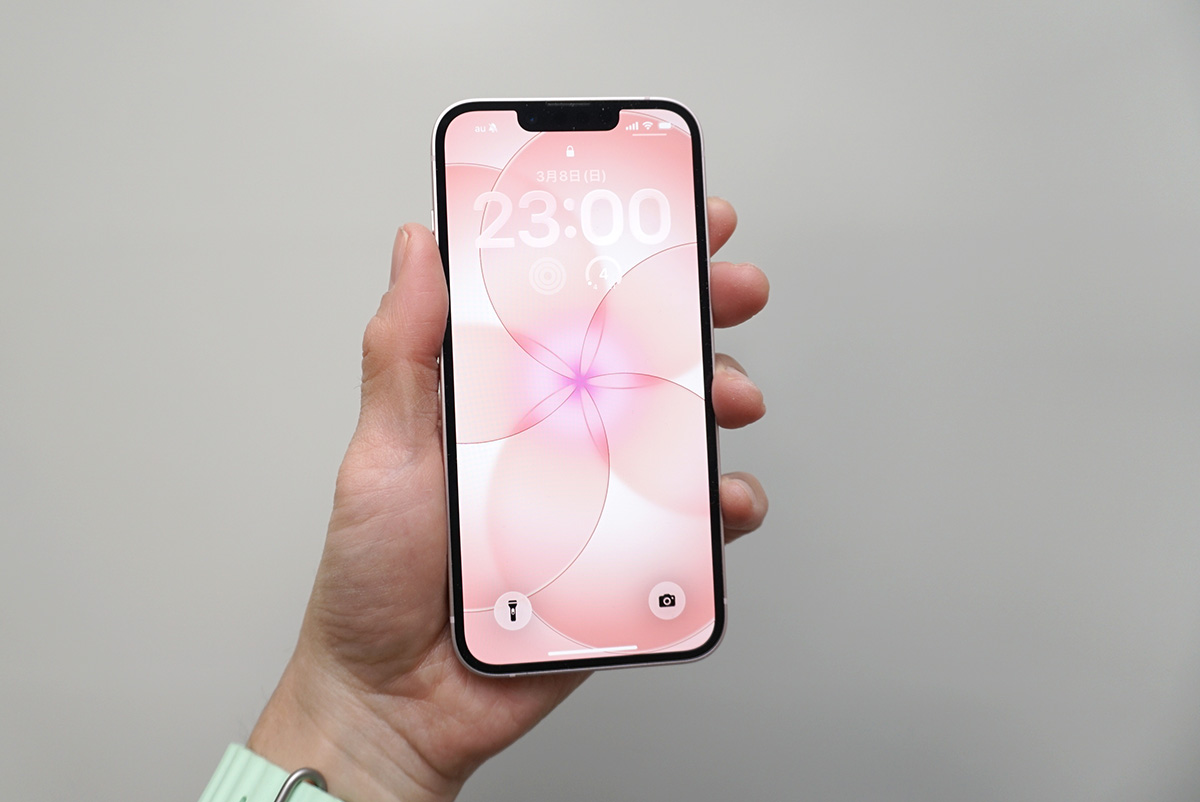 【iPhone 17eレビュー】見事に10万円を切った「上質入門機」
