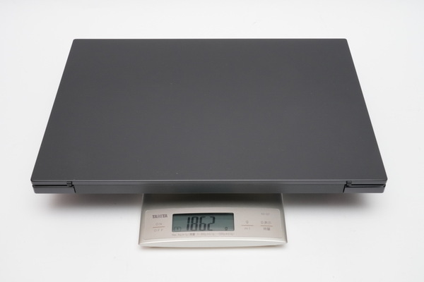 富士通初の16型Copilot+ PC「FMV A79-L1」実機レビュー