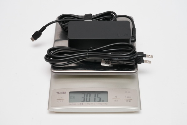 富士通初の16型Copilot+ PC「FMV A79-L1」実機レビュー