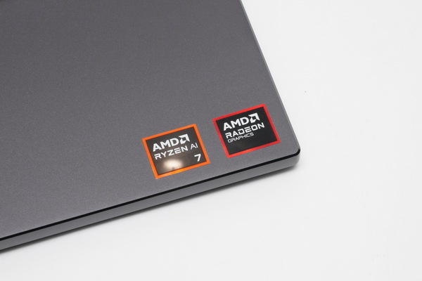 富士通初の16型Copilot+ PC「FMV A79-L1」実機レビュー