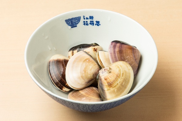 春の味覚の代表ともいえるハマグリ
