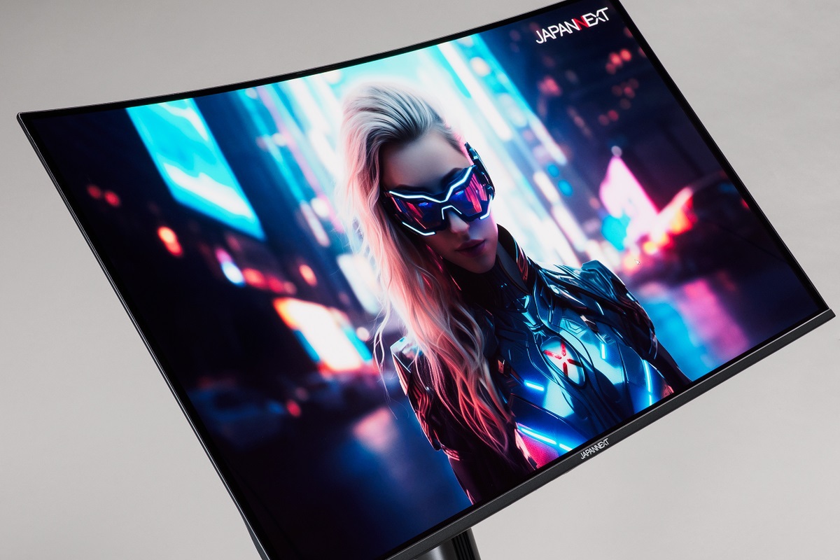 ASCII.jp：31.5型QD-OLED（量子ドット有機EL）で240Hz＆0.03msという