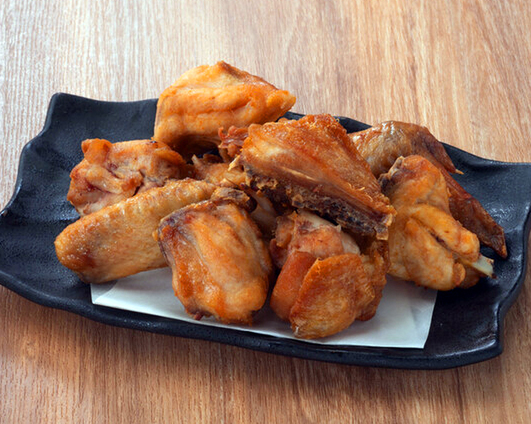 「大衆酒場きたぎん☆トーキョー」のザンギ