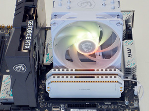 アンダー100W TDPのCPUに最適解！ MSIが数年ぶりに放つ実売3000円台の空冷クーラー「MAG COREFROZR AA13 WHITE」の実力を試す