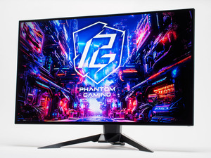 話題のASRock製ゲーミングディスプレー初上陸、4K/240Hz×フルHD/480Hzデュアルモード搭載のPGO32UFS2C実物レビュー
