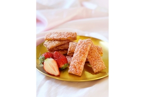 さくさく、ざくざく、ふわっといちご。食感マニアが一度は食べるべき、春限定ミルフィーユ