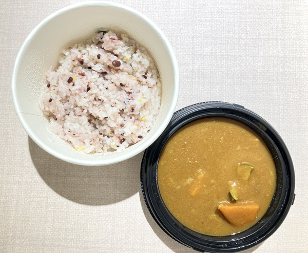 「キッチン楽」の「精進カレー」