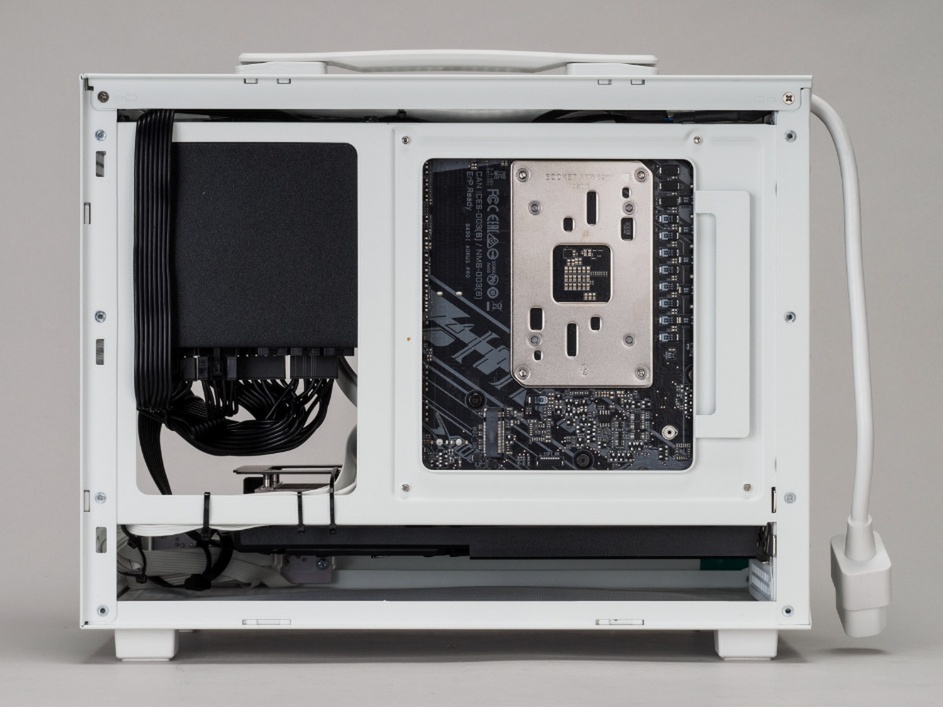 G-Master Velox Mini B850A AMD Edition