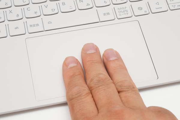 「Yoga Slim 7i Ultra Gen 11 Aura Edition」実機レビュー