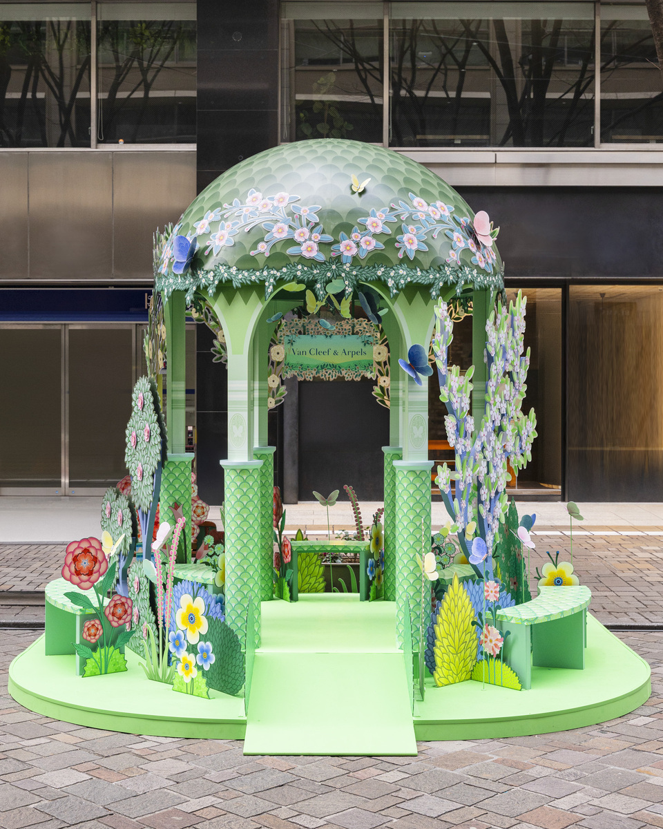 Spring is blooming in Marunouchi