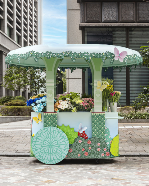 Spring is blooming in Marunouchi