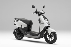 ホンダ、着脱バッテリーで“家でも充電” 通勤・通学向け電動二輪「ICON e:」