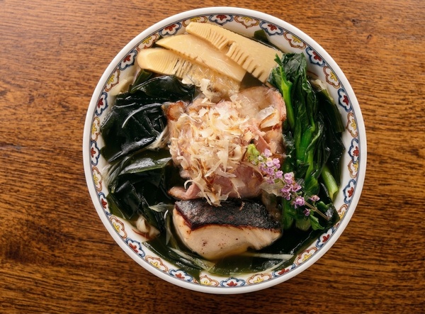 “はる”の鰆潮そば(替え玉付き)(1850円)
